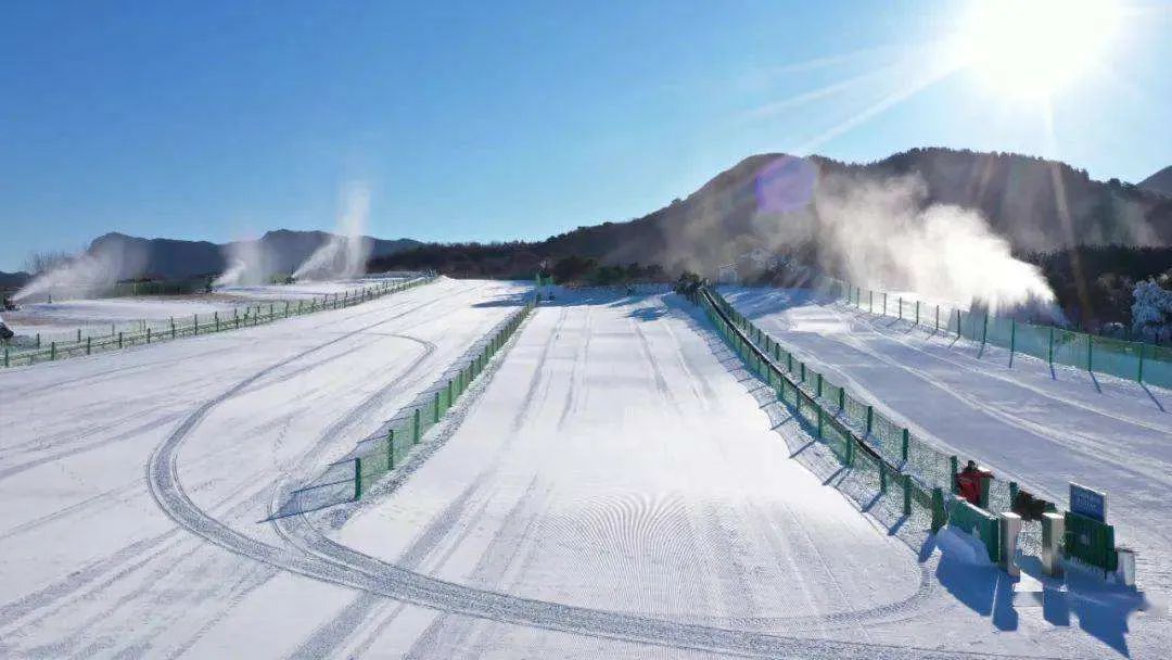 山西老乡滑雪赏景泡温泉6条线路带你解锁冬季新玩法