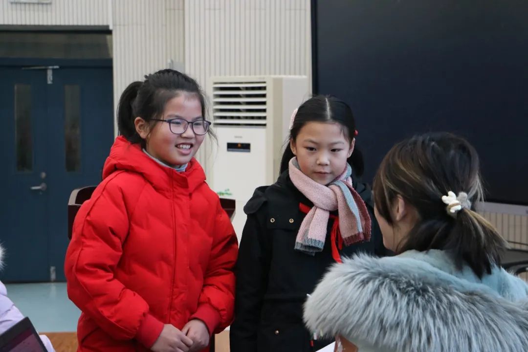 杭州市余杭区大禹小学每个站在台上的孩子都值得最热烈的掌声
