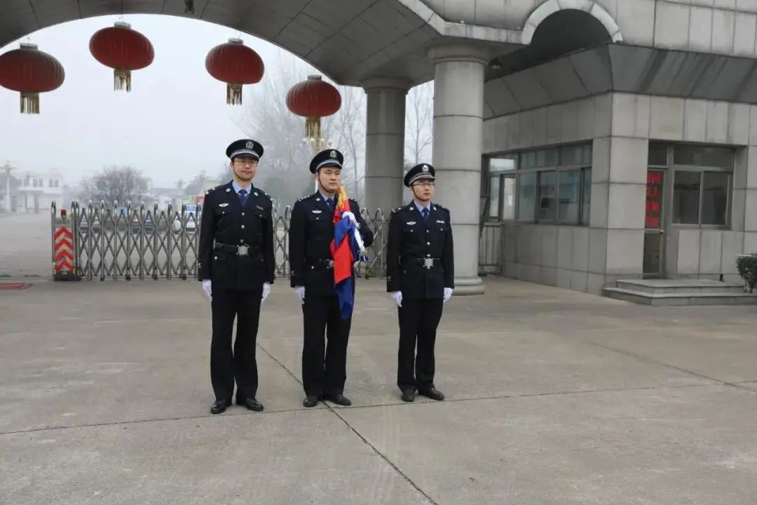 警察节枣庄监狱举行升警旗暨宣誓仪式庆祝第二个中国人民警察节