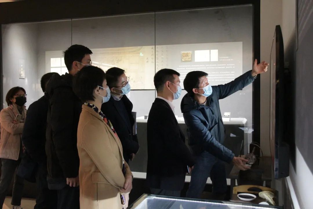 区委常委统战部部长牟剑赴清波街道采荷街道调研统战工作