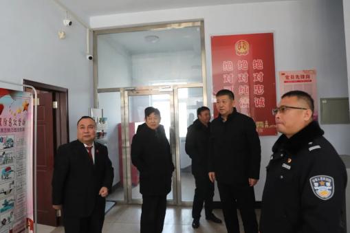 慰问检查乌拉特前旗人民法院开展春节前慰问及安全检查工作