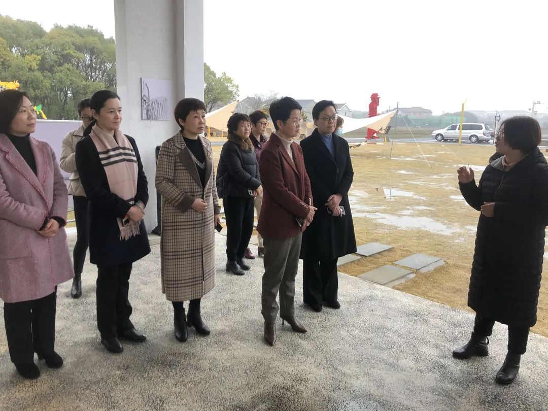 市妇联党组书记主席俞泉云一行来镇慰问调研