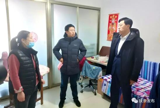 扶余市长盖克走访慰问退休老干部困难群众困难党员