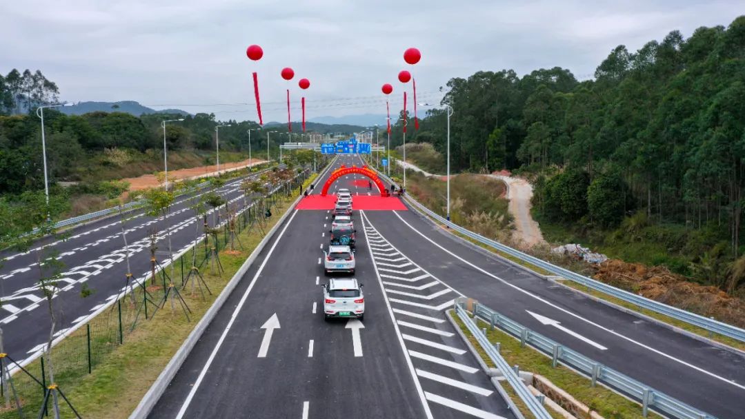 好消息增城区广汕路北绕线荔新立交至外环路段通车