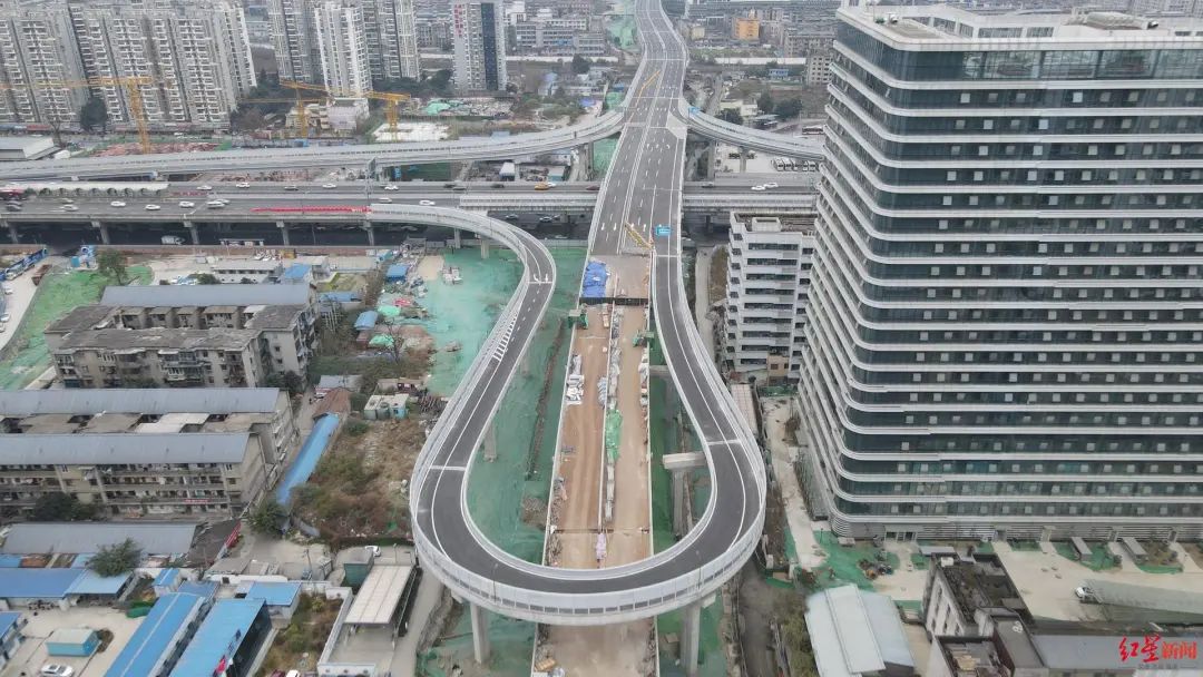 通车在即从成都二环高架可直接上金丰高架进成彭高速