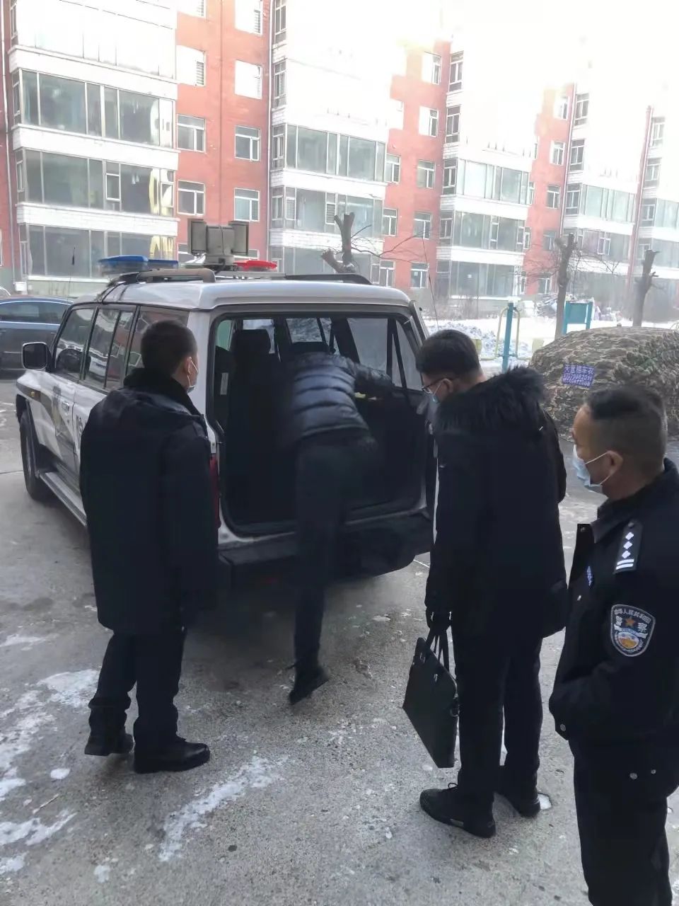 无畏风雪讷河法院强执行守护群众安心年