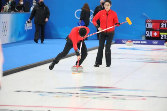 北京冬奥会冰壶开赛中国冬奥军团首秀