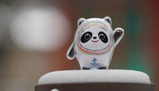 冬奥顶流没有人可以拒绝冰墩墩