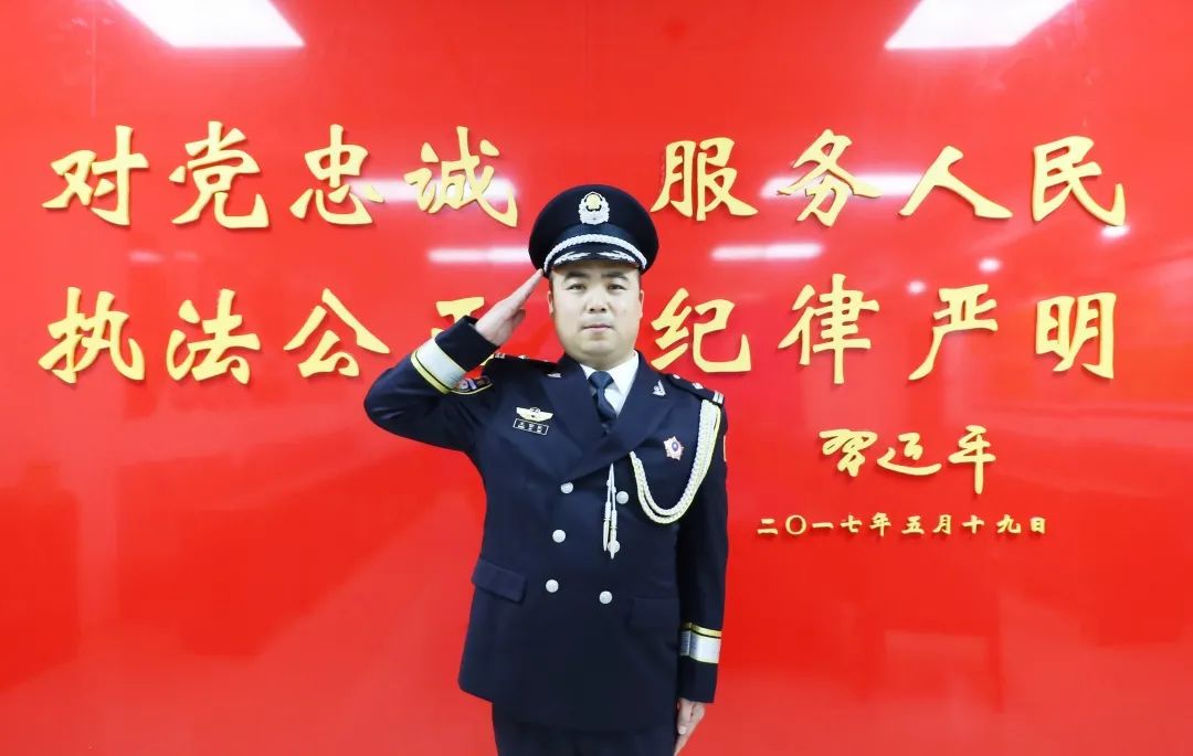 甘肃最美基层民警王富民年轻有为的破案能手