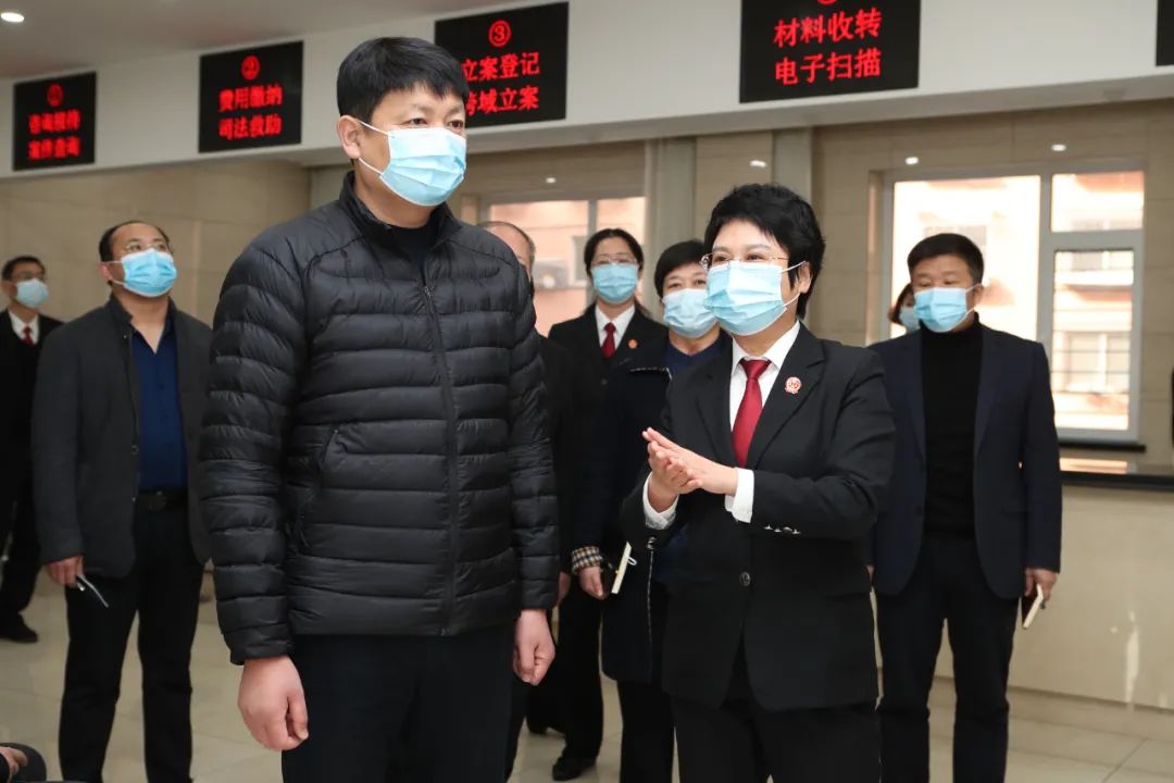 区委书记谭云鹏到元宝区人民法院调研