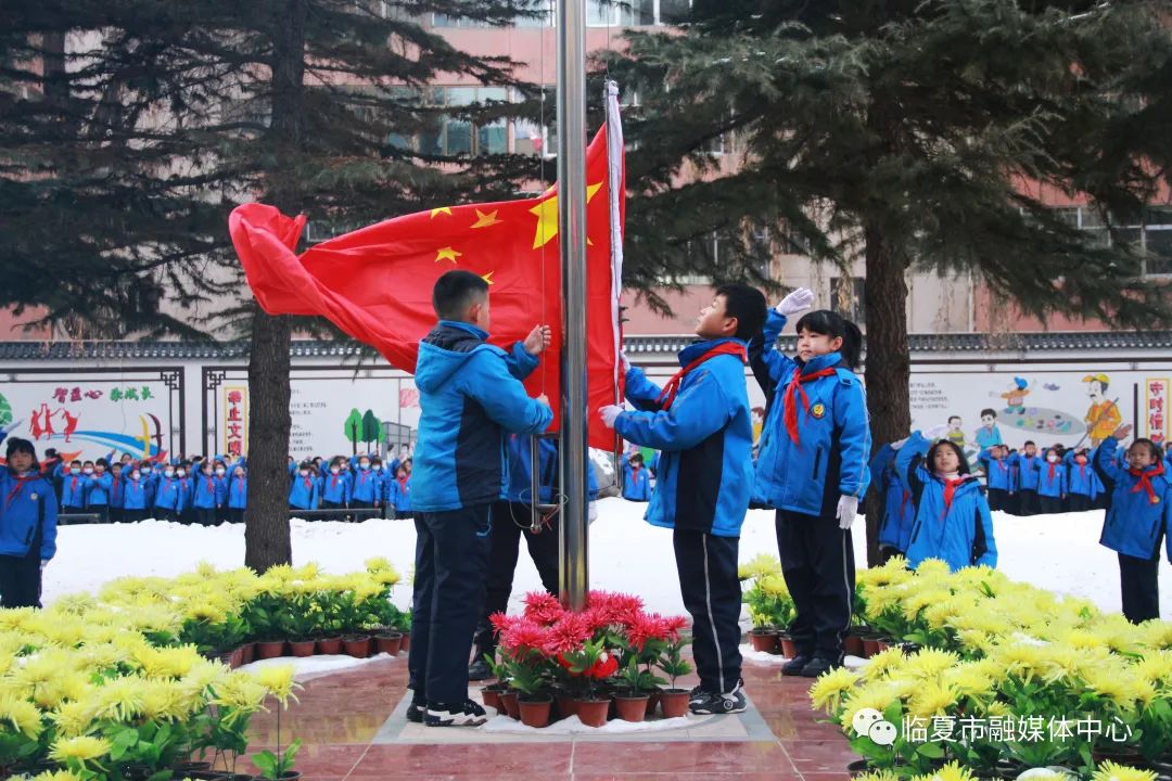 在新华小学教育集团(凤林校区)及逸夫第一小学后古城分校,记者看到