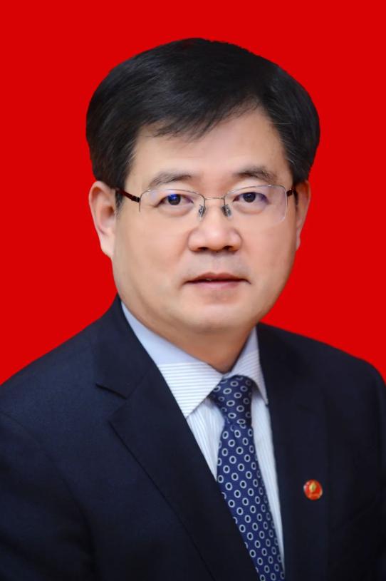 中央党校大学学历,中共党员,现任运城市人大常委会党组书记,主任