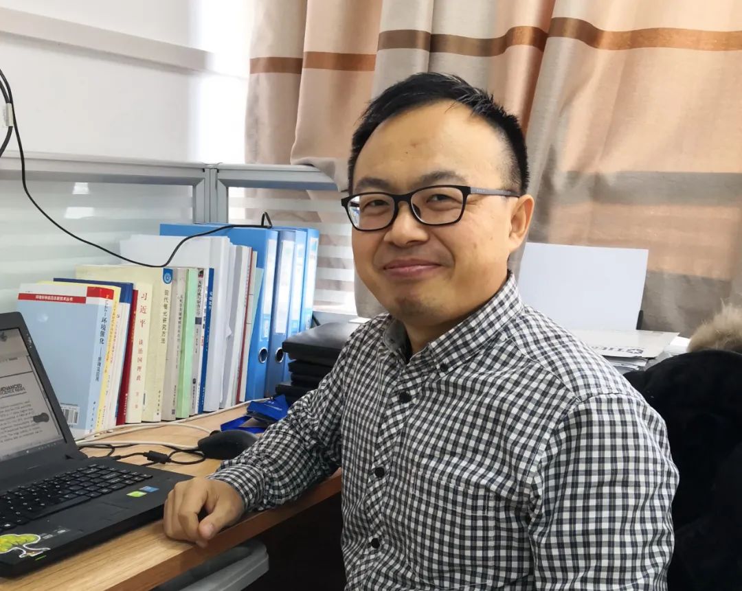 幸而有一批批如石河子大学化学化工学院教授于锋一般