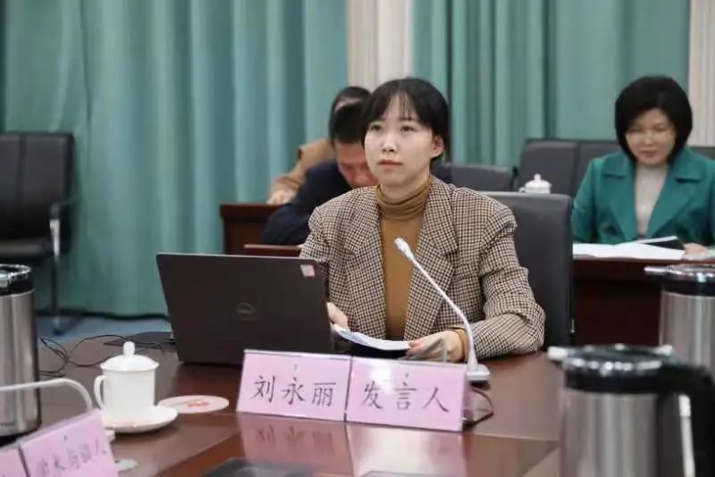 勤奋钻研,能力突出自2012年6月开始办案,刘永丽始终以饱满的工作热情