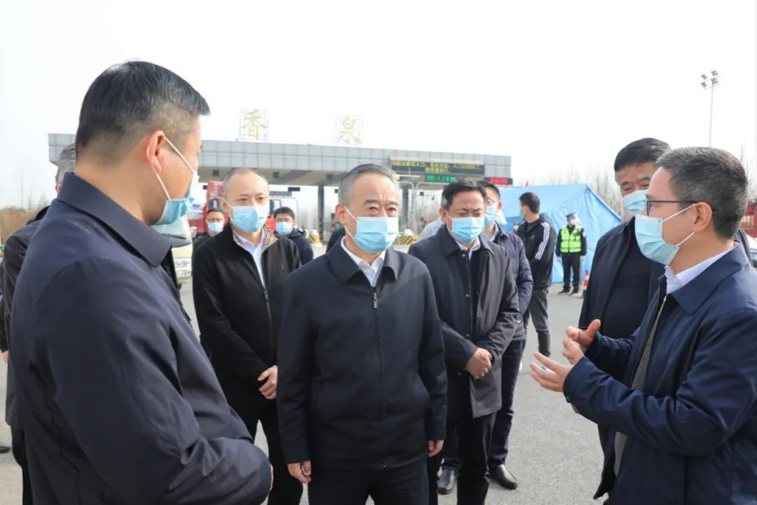 张岳峰在花山区和县督查疫情防控工作