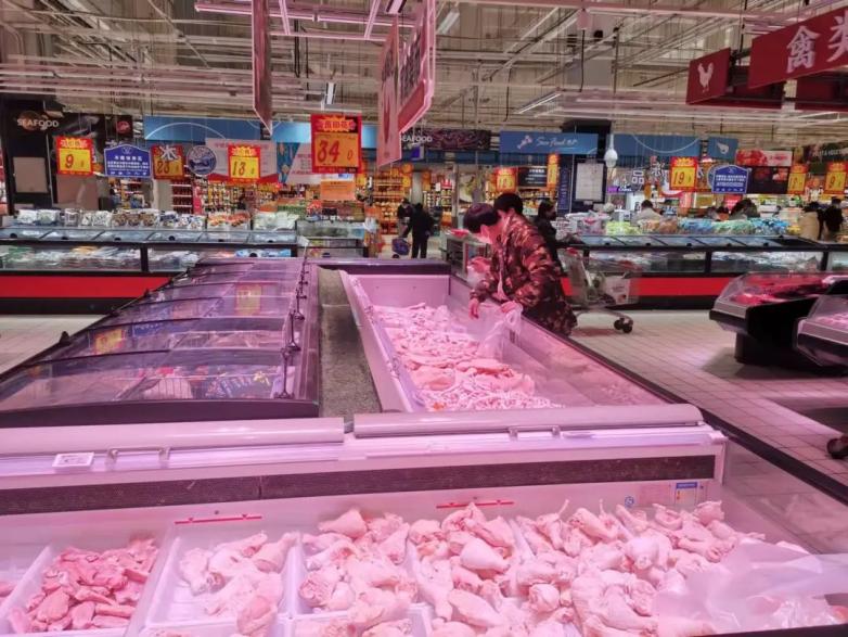 绿叶菜品种齐全水果新鲜水灵静安超市卖场货源充足