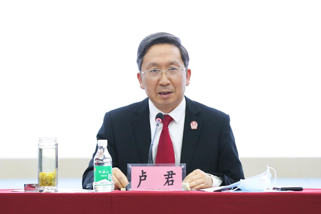 卢君院长指出,马善祥代表对全国两会精神的讲解,既有政治的高度,理论