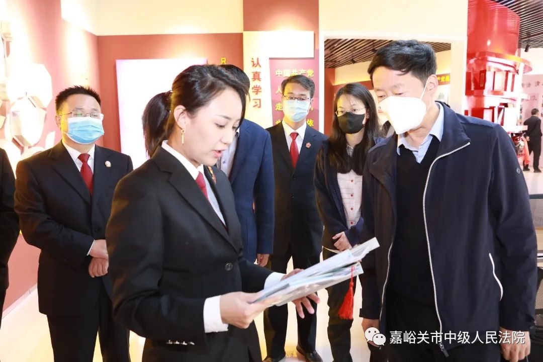 省纪委常委高连城到嘉峪关中院调研廉政文化建设工作