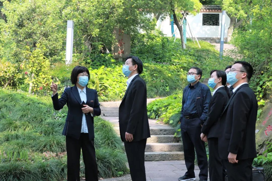省高院党组成员副院长李章军到镇海调研指导工作