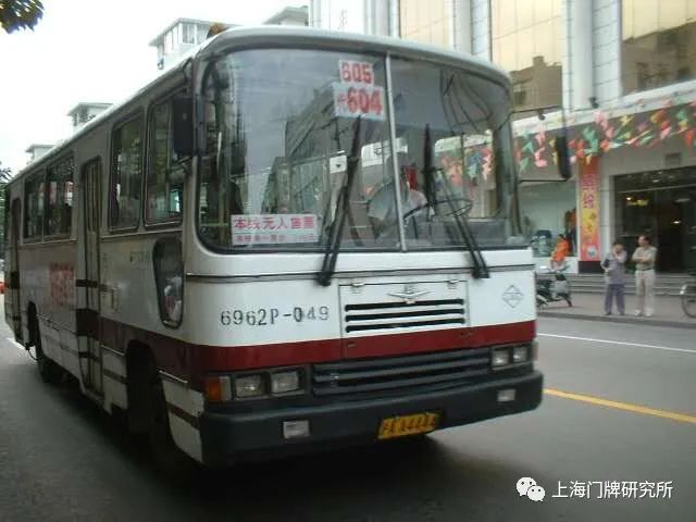 型公共汽车,昌里路(魏家钧 摄)604路sk6962p型公共汽车,长清路(朱达艺