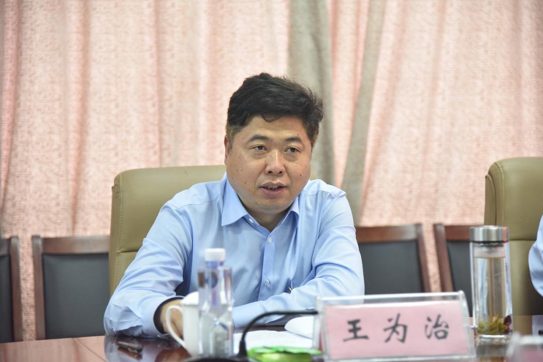 滑县人大常委会主任王为治视察滑县法院工作