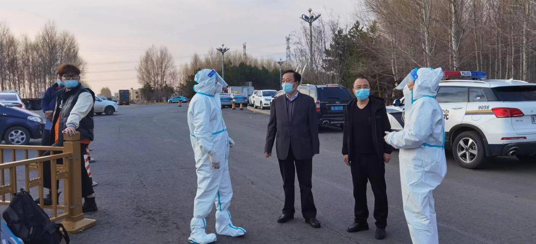 绥化市北林区人民法院党组成员副院长刘阿东五一期间看