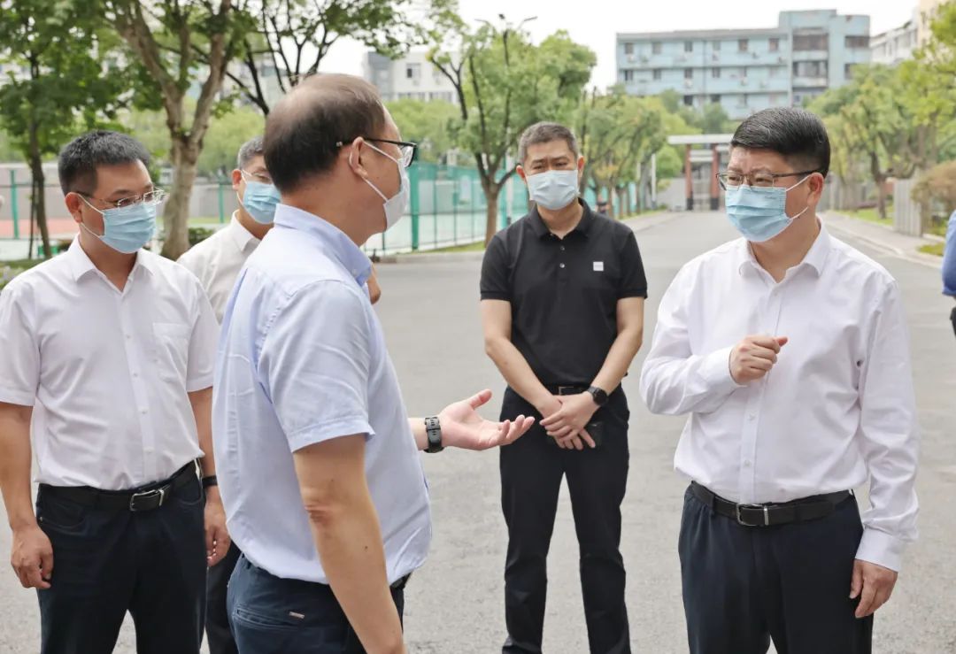 今天上午,市领导沈志江,张昆仑,郭浩良,孟国锋,潘超英,陈文进等带领