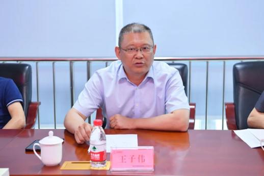 王子伟院长表示,九龙坡法院牢固树立"服务企业就是服务大局"理念,依托