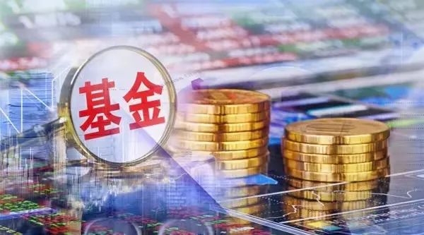 近日,公募基金二季报开始陆续披露,中庚基金丘栋荣,汇丰晋信陆彬两大