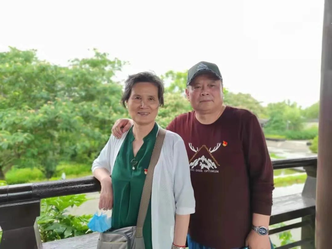 马素珍家庭乔文燕的老伴张继应十多年来不但积极支持乔文燕参与社区