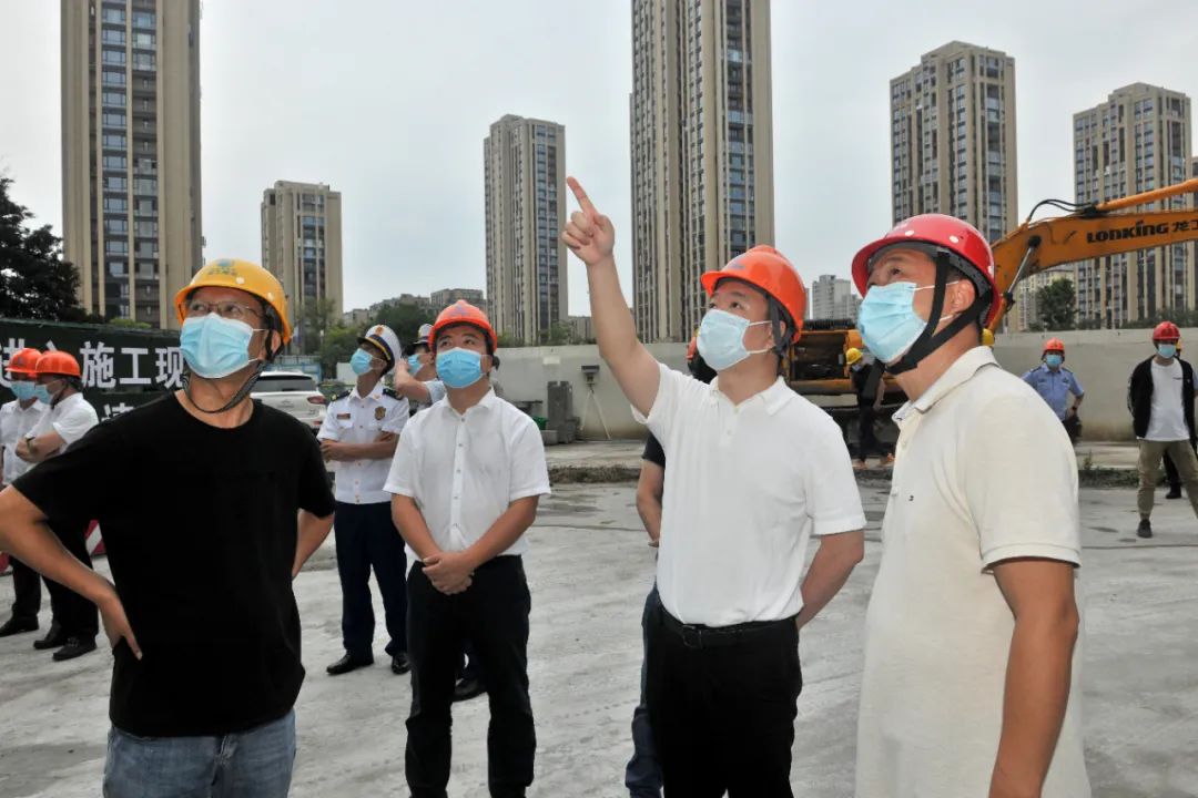 市领导分赴各地开展节前疫情防控和安全生产检查