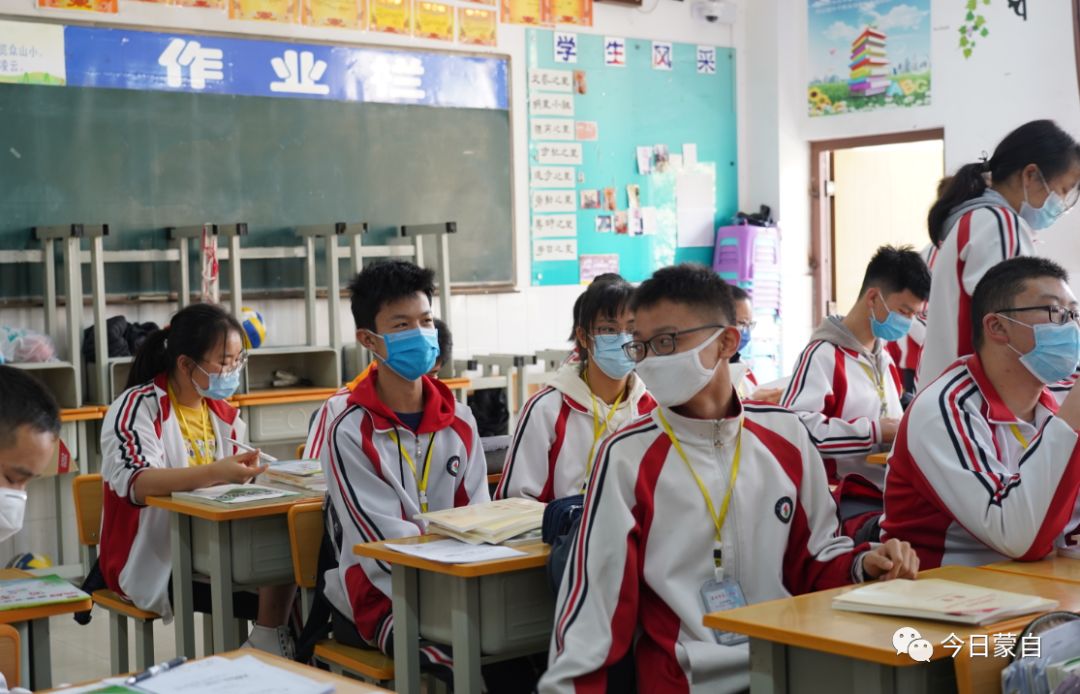 直击开学第一天现场~中高考学生已就位!
