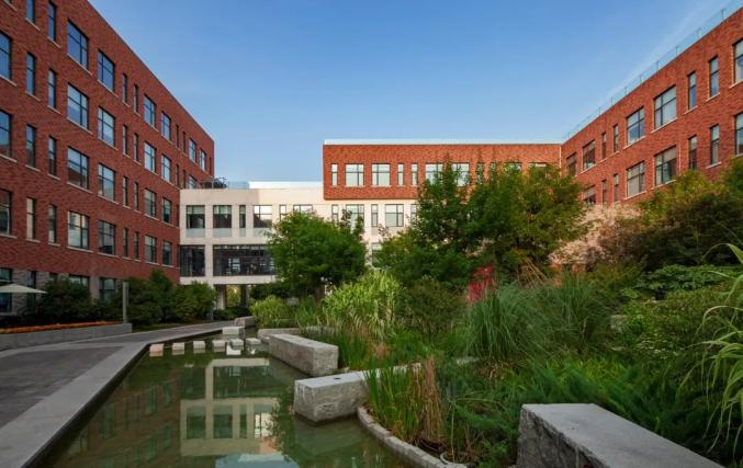 竣工时间丨2017 图片摄影丨存在建筑 西安欧亚学院行政楼,教学楼 xi"