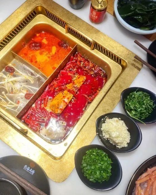 四川请援助湖北医护免费吃一年火锅,网友流下了感动的口水