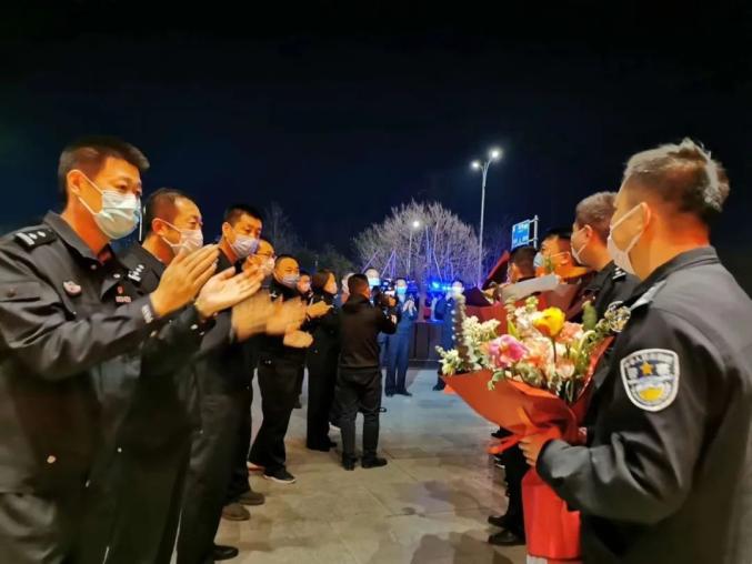 赴首都机场防疫一线的宁夏交警已圆满完成任务安全返回！（最新发布）