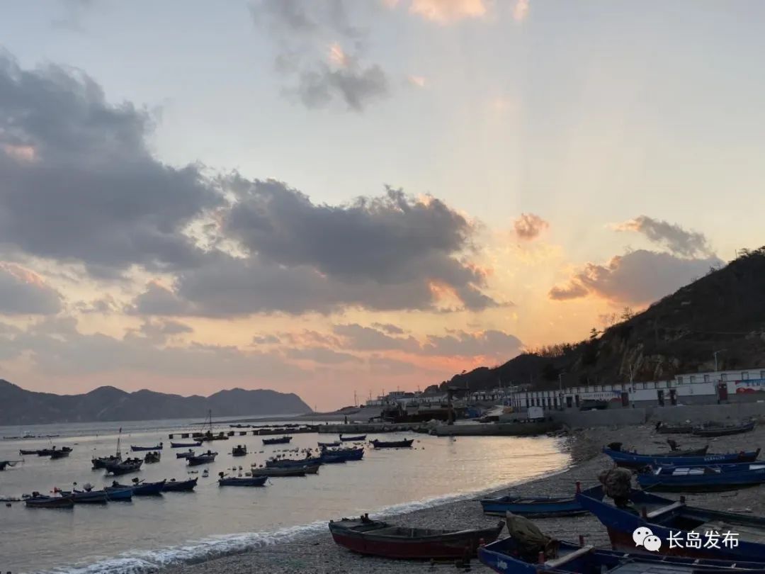 小钦岛的天与海