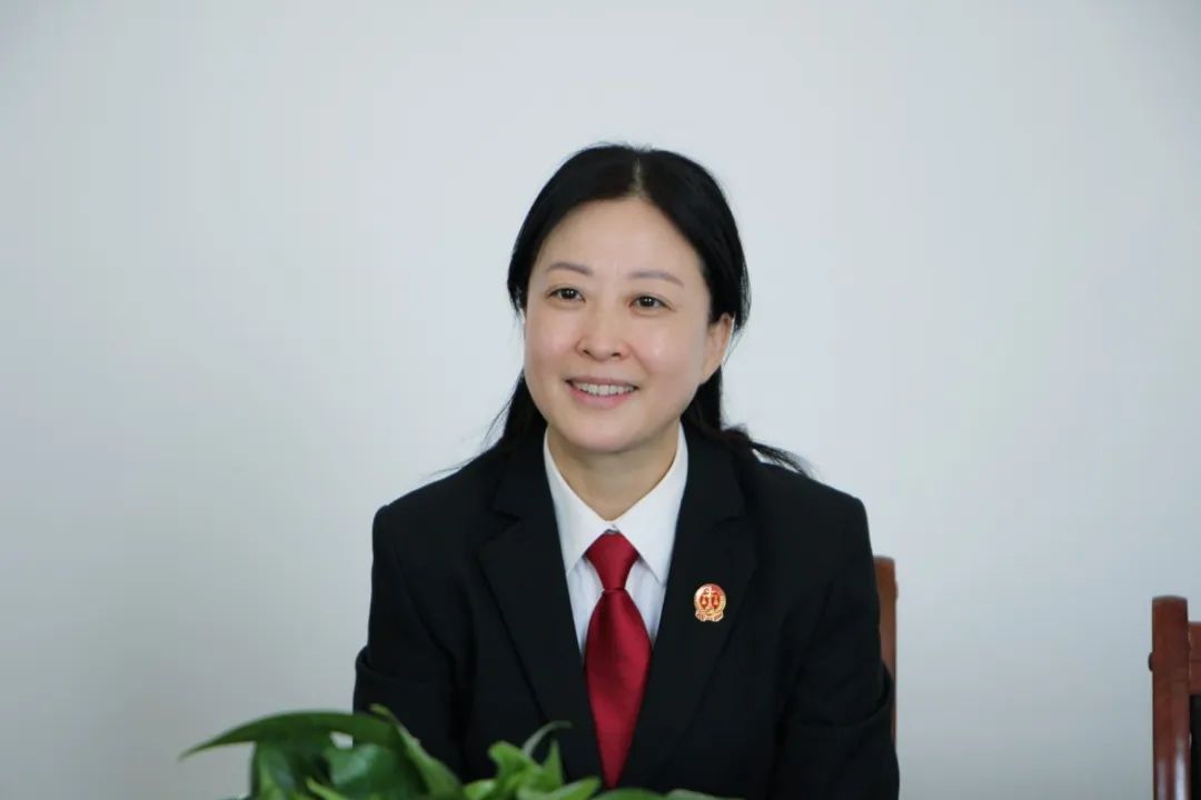 南乐县法院代院长李凌燕到梁村乡调研精准扶贫工作并走访慰问困难群众