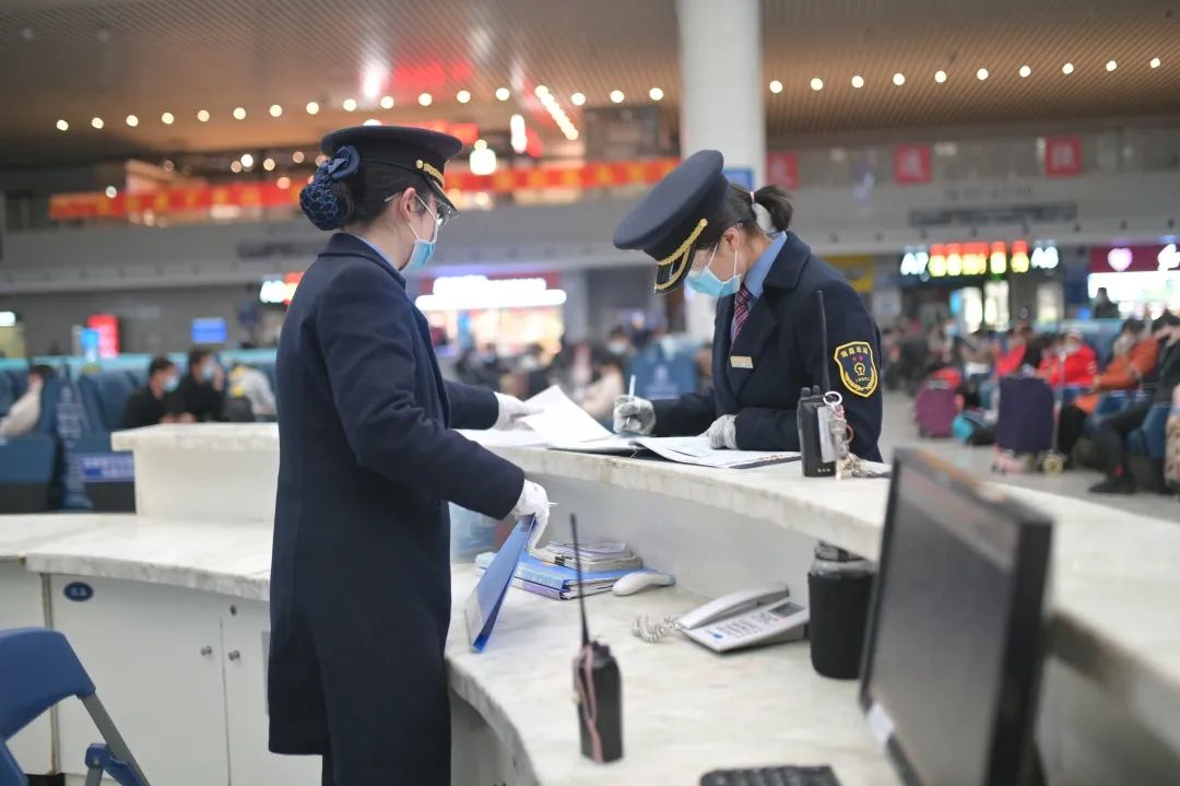 努力为您提供更优质的服务 比心哟 中国铁路南昌局集团