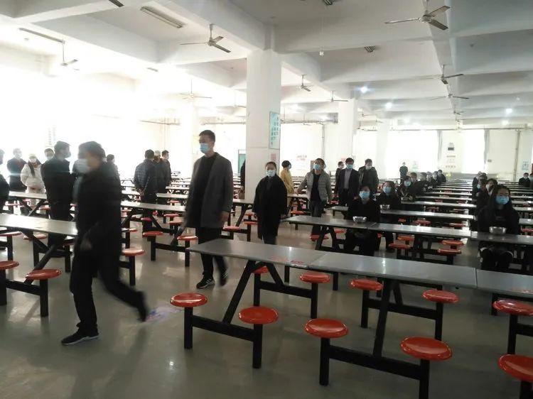 临漳一中开展复学演练返校复学后家长孩子要注意这些事项