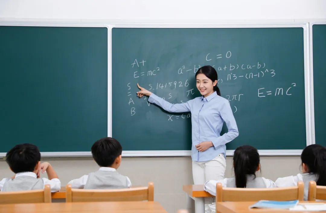 不仅免学费,还有补助!广东公费定向培养中小学教师