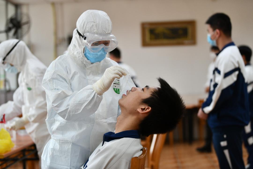 禅城安排首批1.8万返校师生进行核酸检测