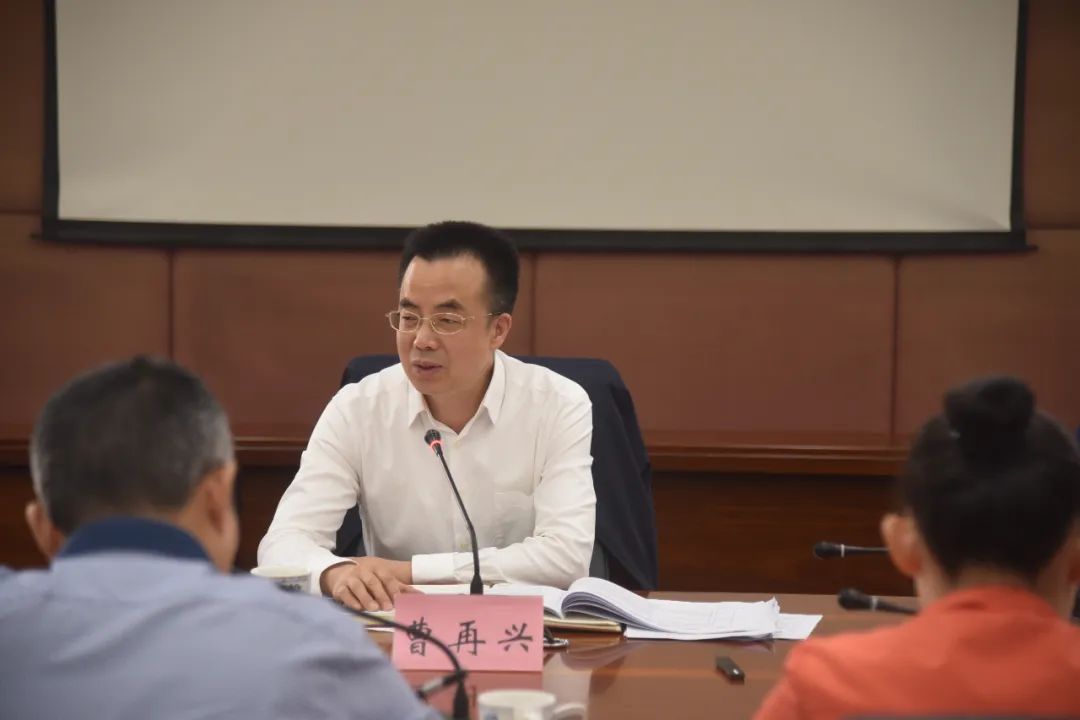 区领导张春雄,晏成方以及相关区直部门负责人