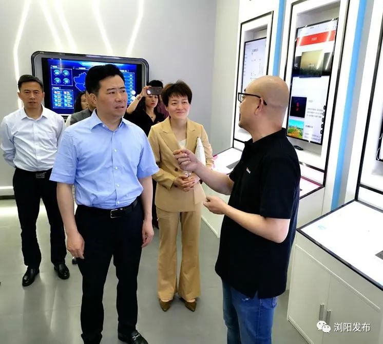 黎春秋带队考察学习新经济发展先进经验,助推浏阳"三间经济"发展