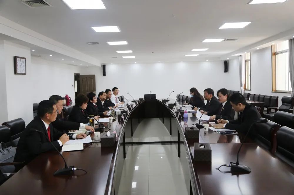 市中院党组成员驻院纪检监察组组长曹怀敬主持召开全市法院派驻纪检