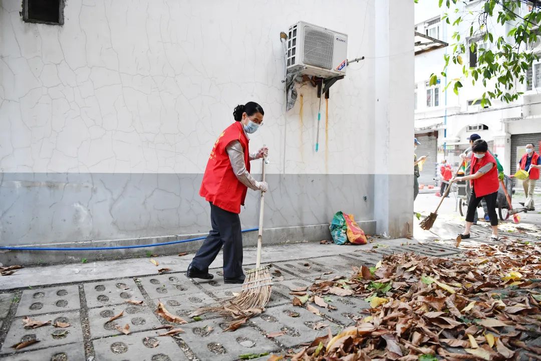 劳动光荣 服务社区光荣