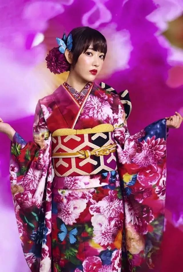 东京版《欲望都市》:蜷川实花华丽绚烂的followers(最新发布)