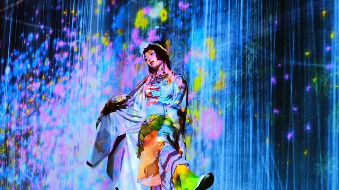 东京版《欲望都市》:蜷川实花华丽绚烂的followers(最新发布)