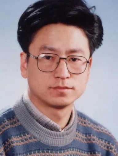 3小时狂卖5个亿：央视男人开口的效果