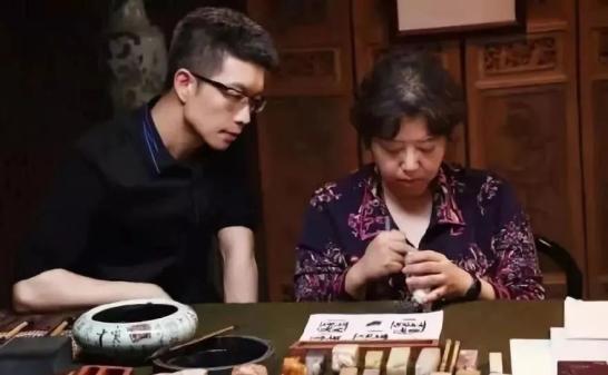 3小时狂卖5个亿：央视男人开口的效果