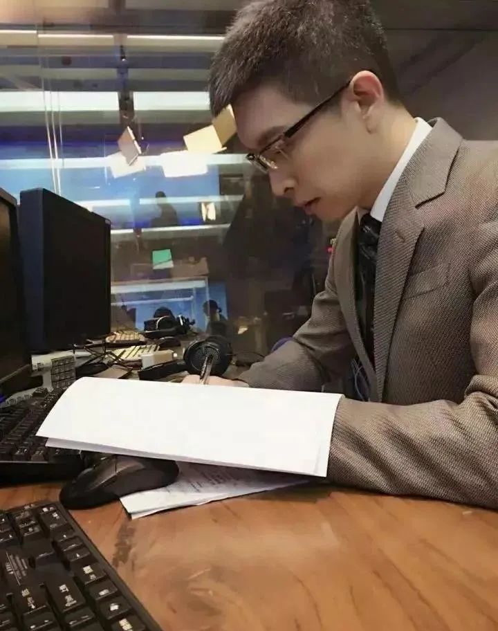 3小时狂卖5个亿：央视男人开口的效果